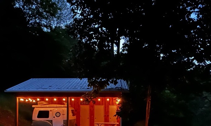 Mouth of Wilson Casa | Laurel Hill Haven: Glamping in SW Virginia