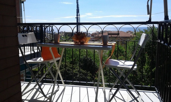 Ceriale Apartamento | Apartamento Lauretta en elegante complejo