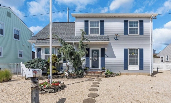 Normandy Beach Casa | Lavallette (Silver Beach) Summer rental - Beautiful colonial house
