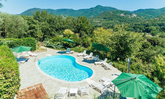 Garlenda Apartamento | Apartamento Lavanda con vistas a las montañas, terraza, piscina compartida y Wi-Fi