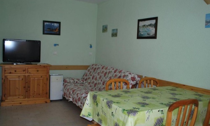 Le Lavandou Apartamento | Lavandou, T2 Cabine 4 pers, à 10 m plage, parking privé, tennis, jardin - FR-1-803-68