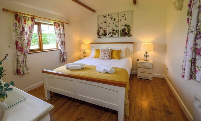 Staple Hill Apartamento | Lavender by StayStaycations