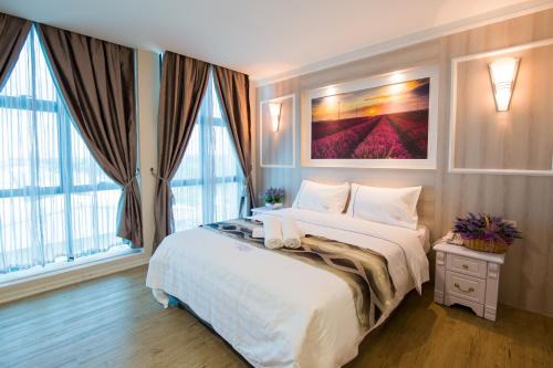 Subang Jaya Hotel | Lavender Inn USJ