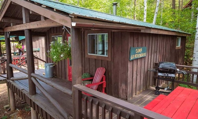 Papineau-Cameron Cabaña | LaVerendyre Cottage