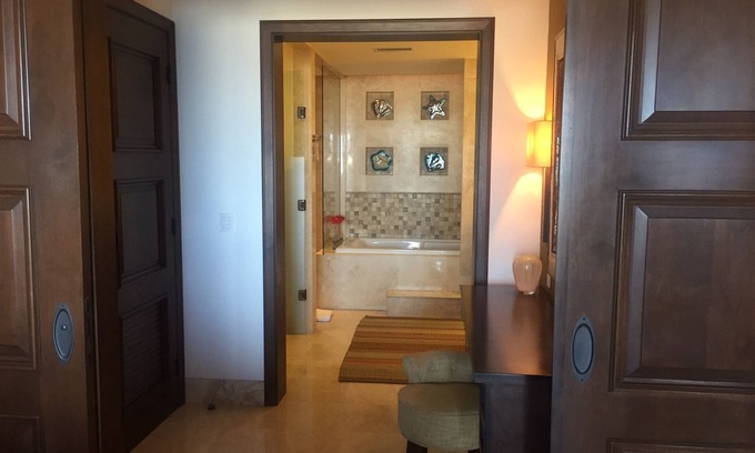 Marina Complejo | Suite presidencial de lujo en el Resort de lujo (disponible de 1 a 2 semanas de sábado a sábado o de domingo a domingo)