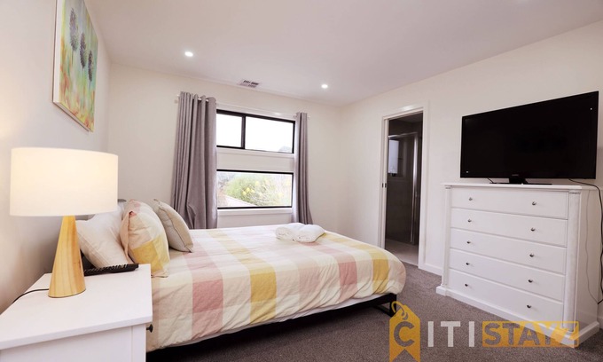 Lyons Casa | Lavish in Lyons - 3bd 2bth spacious & modern home
