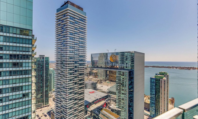 Toronto Entertainment District Apartamento | Lavish Suites