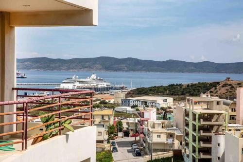 Lavreotiki Apartamento | Lavrio Olympic Marine Seaview 2bdr Apt