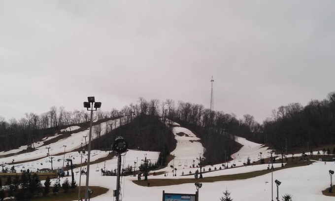 Kyle Cabaña | Lawrenceburg Indiana Perfect North Slopes, casino, centro de eventos, rampa pública para botes,