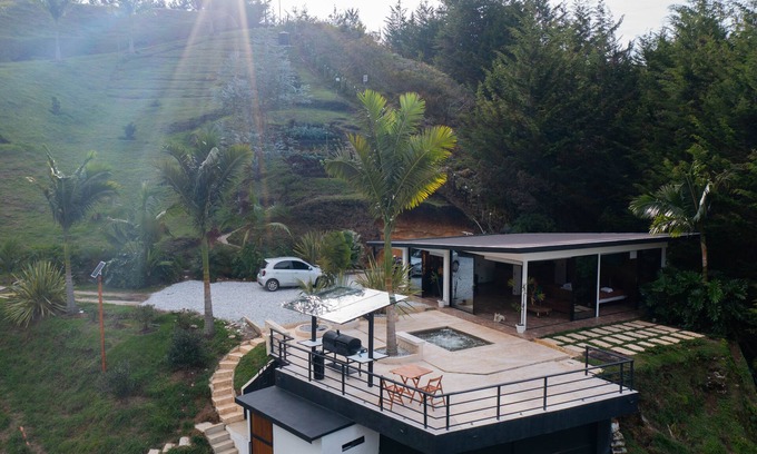 El Penol Cabina | Laze Lake