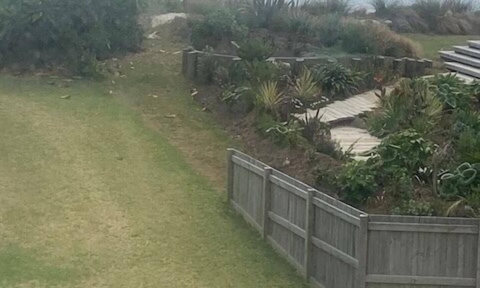 Waihi Beach Cabaña | Laze on Loop - Waihi Beach Holiday Home