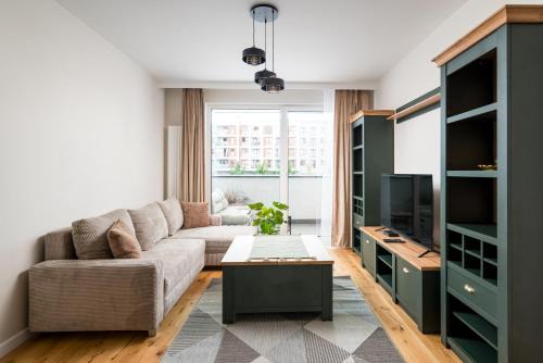 Warsaw Apartamento | Lazurowa Deluxe Apartment by BookingHost