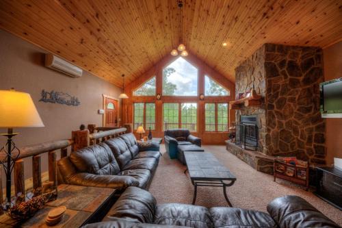 Deadwood Casa | Lazy Bear Lodge