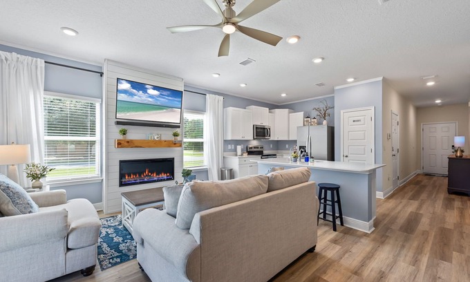 Gulf Breeze Casa | Lazy Day Beach House in Gulf Breeze