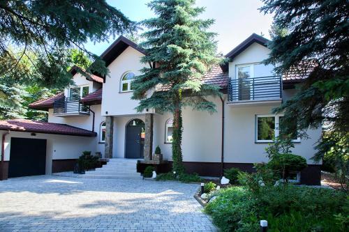 Wilanow Apartamento | Leśny apartament z ogrodem