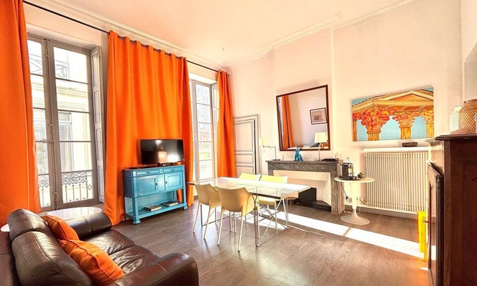 Nimes City Centre Apartamento | Le 22, T3 center Nîmes Maison Carrée, 2 bedrooms
