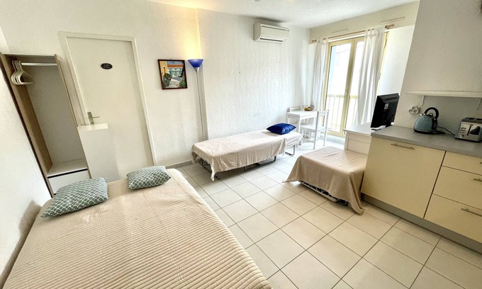 Cavaliere Beach Apartamento | Le 28 : Studio climatisé avec accès privé sur plage
