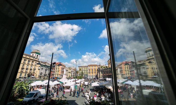 Montecalvario Casa | Le 4 Stagioni Dante H Napoli Centro