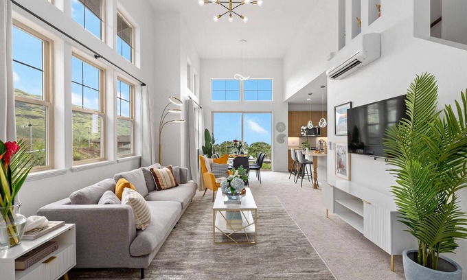 Makaha Valley Casa | Le'ale'a by AvantStay | Ocean + Mountain Views!