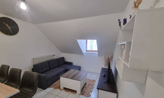 Chalon-sur-Saone Condominio | Le Belfort apartment in downtown Chalon-sur-Saône