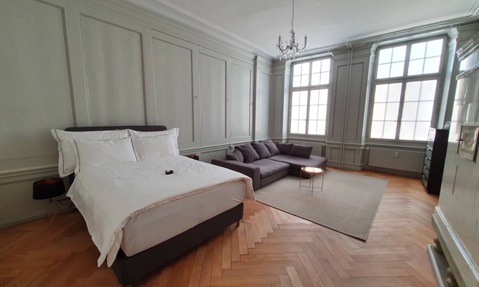 Grunes Quartier Apartamento | Le Bijou BK9 Presidential Suite