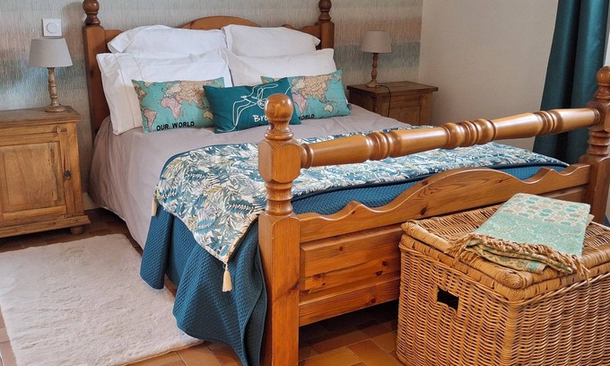 Saint-Aignan Cama Y Desayuno | Le Black Dog Pub Bedroom 5