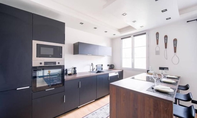 Athis-Mons Apartamento | Le Black & White - 10 min Orly, 3 min Gare Juvisy
