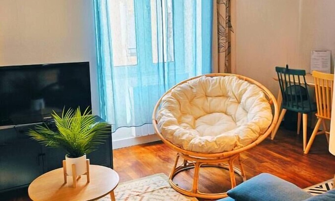 Ecartelee-Bonabry-Orieres-Paron Apartamento | Le Blue Bohème - Fougères