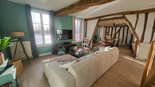 Les Andelys Casa | Le Cœur du Bien-être - Gîte grande capacité - 6 chambres - Superbe emplacement - Vue Seine - Décoration soignée - Coin touristique