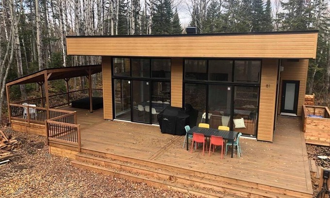 Petite-Riviere-Saint-Francois Casa | Le Vaillant du Massif