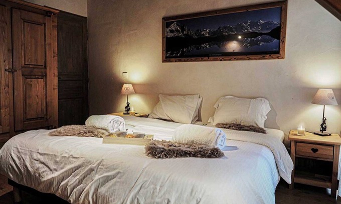 Vallandry Chalet De Esquí | Le Cairn, stunning 14 person, 7 bedroom chalet with sauna & games room