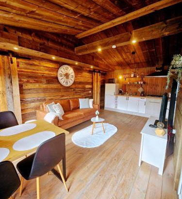 Geel Chalet De Esquí | Le Canard - Rust aan het water