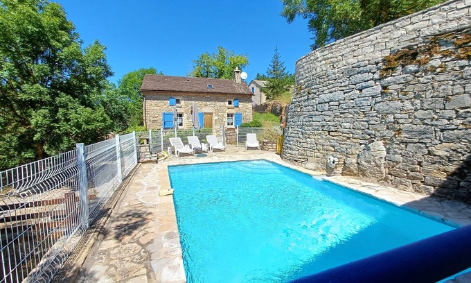 Hures-la-Parade Cabaña | El Cazal, Gîte de France 4 orejas