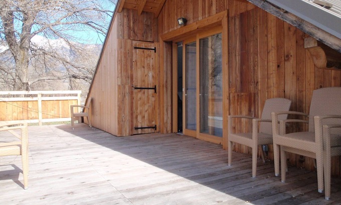 Saint-Clement-sur-Durance Chalet De Esquí | Le Chalet du Sersas, amplio y moderno apartamento para hasta 6 personas.