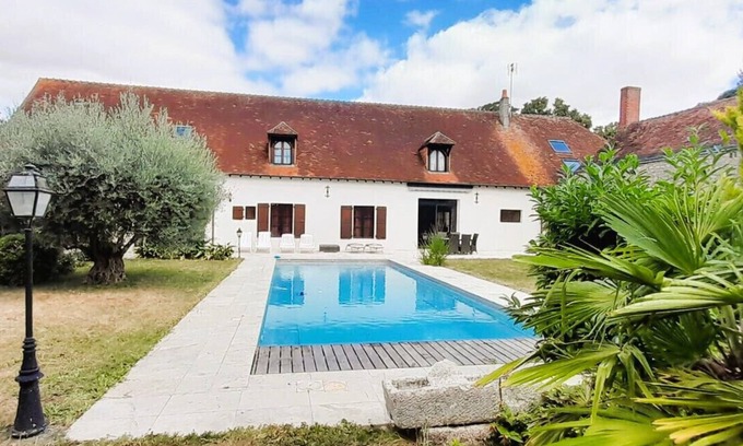 Levroux Casa | Le Chai - Villa para 14 personas con piscina en el corazón de Levroux