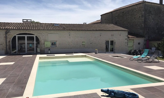 Gensac-la-Pallue Casa | Le Chai" 3 stars