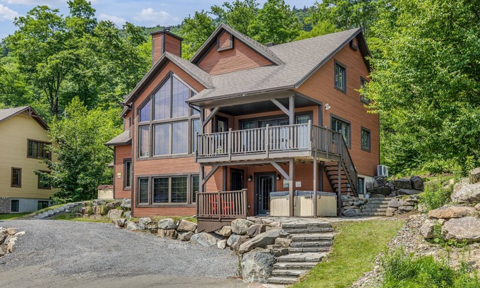 Stoneham Chalet De Esquí | Le Chalet Dans la Montagne