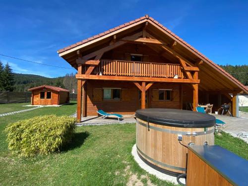 Xonrupt-Longemer Chalet De Esquí | Le Chalet de la Devinière, bain nordique extérieur chauffé
