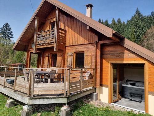 Xonrupt-Longemer Casa | Le chalet des Broches - jacuzzi