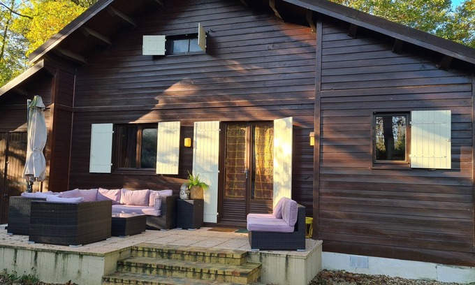 Bazoches-sur-le-Betz Chalet De Esquí | Le chalet du lac