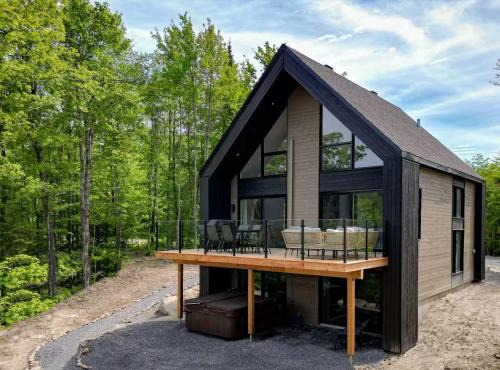 Saint-Faustin-Lac-Carre Chalet De Esquí | Le Chamonix/Mountain view/Golf course/Activities!