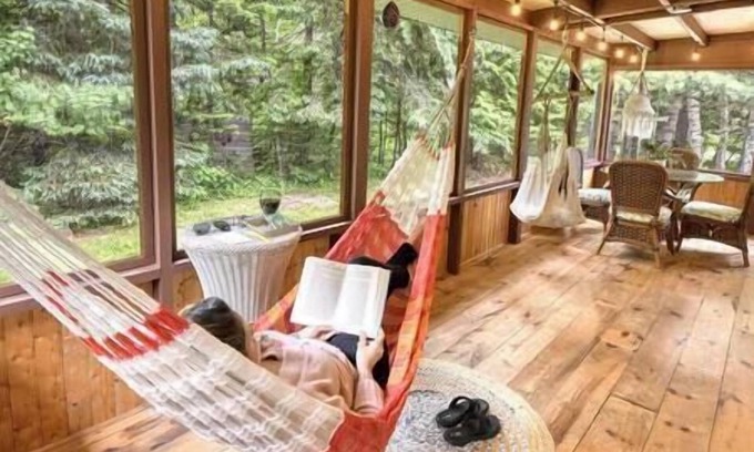 Brebeuf Chalet De Esquí | Near Mont-Tremblant | Beach View | Wooded Area