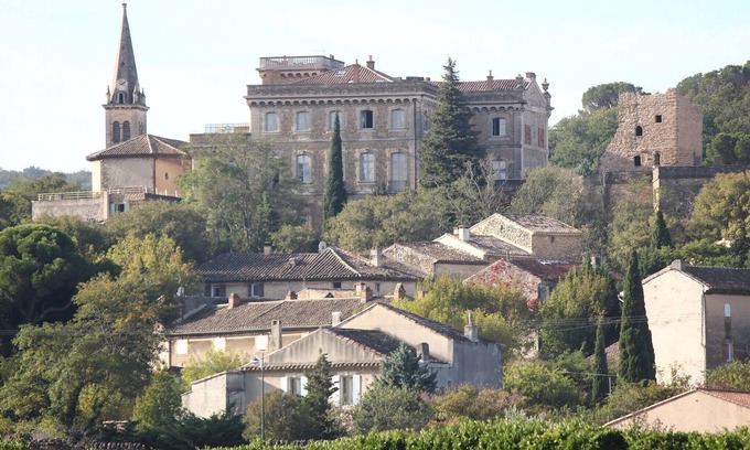 Rochegude Casa | El Clos de l'Apparent, casa de pueblo, 10pers, con piscina, en Rochegude.