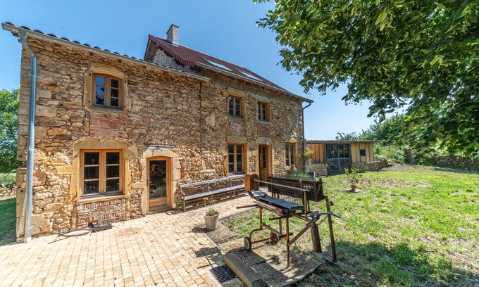Saint-Christophe-en-Brionnais Casa | Le Clos de Pleinecey - Maison en pierre en campagne