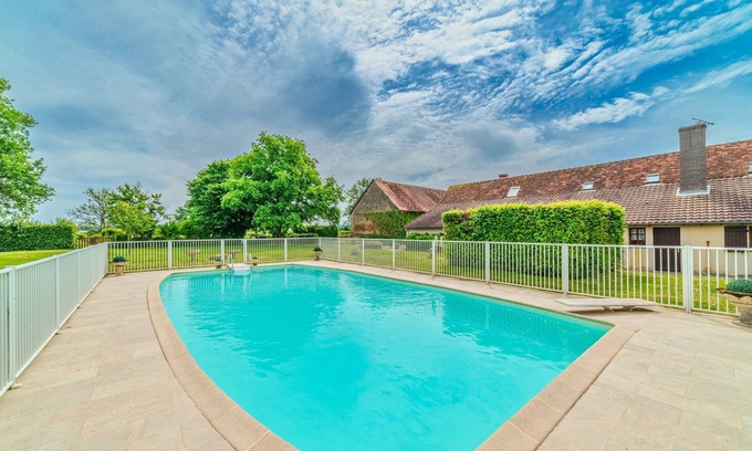 Gueugnon Casa | Le Clos de Villecourt - Piscine Privée