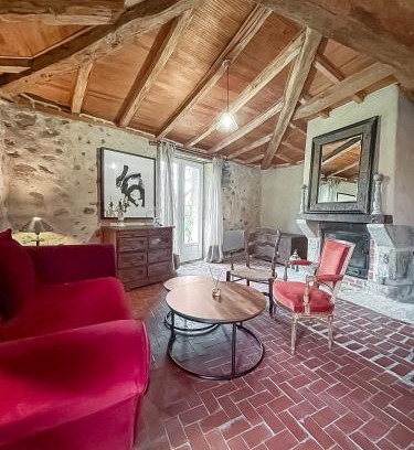 Saint-Amand-sur-Sevre Casa | Le Clos des Écorcins - Terrasse - Parking privé