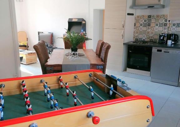 Pierrefitte-sur-Sauldre Casa | LE COCOON D'ANNABELLE - JOLIE MAISON avec JEUX ET GRAND JARDIN