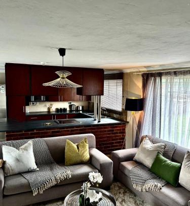 Greater Johannesburg Metropolitan Area Apartamento | Le Com Home