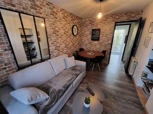 Yvre-l'Eveque Casa | Le Cosy de la Fanière
