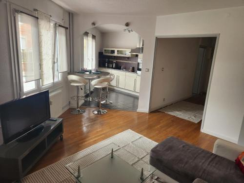 Belfort Apartamento | Le Denfert - Wifi Netflix - Quais de Savoureuse